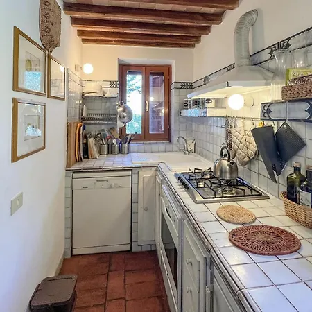 Casa de Férias Beautiful In With Kitchen